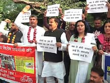 नोटबंदी के तीन साल पूरे, बढ़ते प्याज-टमाटर के दामों को लेकर पैंथर्स पार्टी ने बीजेपी को घेरा