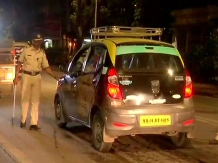 Ahead of Ayodhya Verdict Vehicle checking being done by police in Mumbai अयोध्या मामला: फैसले से पहले राज्यों में सुरक्षा के कड़े प्रबंध, मुंबई में आधी रात को गाड़ियों की हुई चेकिंग