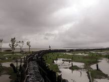 चक्रवात ‘बुलबुल’ से पश्चिम बंगाल में 7 लोगों की मौत, जनजीवन हुआ अस्त-व्यस्त