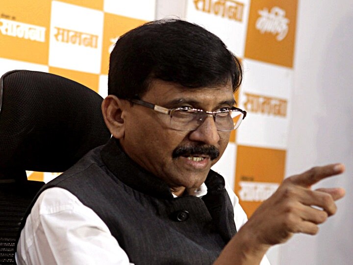 We will succeed Sanjay Raut over Maharashtra govt formation महाराष्ट्र: सियासी घमासान के बीच संजय राउत ने कहा- हम होंगे कामयाब, नवाब मलिक बोले- मंज़िल के मीनारों पे नजर रखता हूं