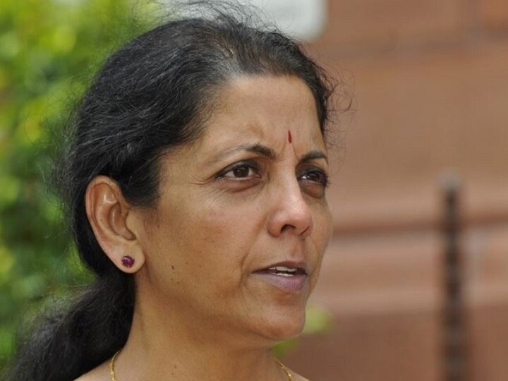 FM Nirmala Sitharaman says, country is facing economic challenges वित्त मंत्री निर्मला सीतारमण ने माना- देश की अर्थव्यवस्था चुनौतियों का सामना कर रही है