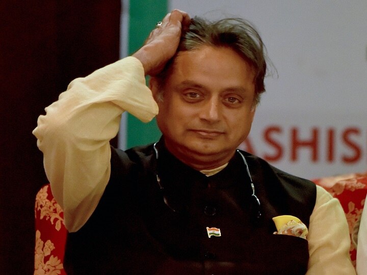 Shashi Tharoor surrounded by advocating for leave during periods, Aditi Singh bid election in period, should not leave पीरियड्स के दौरान छुट्टी की वकालत कर घिरे शशि थरूर, अदिति सिंह बोली पीरियड्स में ही लड़ा चुनाव, नहीं चाहिए छुट्टी