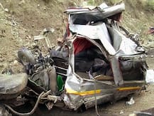 जम्मू कश्मीर में दर्दनाक हादसा, डोडा में वाहन के खाई में गिरने से 16 लोगों की मौत