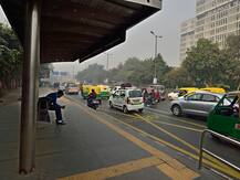 दिल्ली में 3 दिन की छूट के बाद आज फिर ऑड-ईवन लागू, आज चल रही हैं ऑड नंबर की गाड़ियां