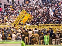 छात्रों के भारी विरोध के बाद JNU प्रशासन ने लिया यू टर्न, फीस बढ़ोतरी वृद्धि आंशिक रूप से वापस ली
