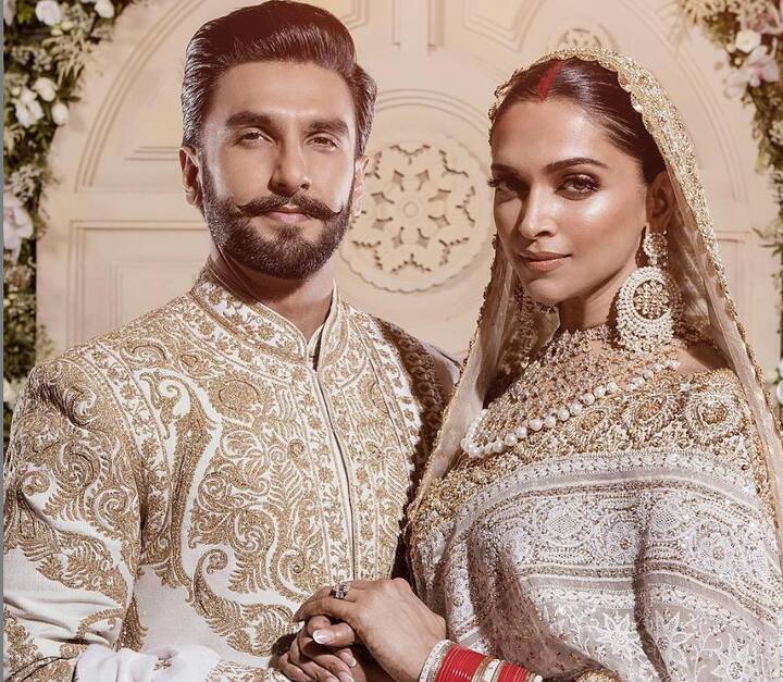 उनके इन लुक्स की चर्चा हर ओर हुई और दोनों ने बड़े ही ग्रेसफुल अंदाज में कैरी भी किया था. 