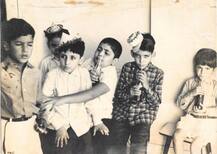 Happy Children's Day: ऋषि कपूर ने शेयर की कोला पीते हुए बचपन की तस्वीर, बोनी और अनिल कपूर को पहचानना हुआ मुश्किल