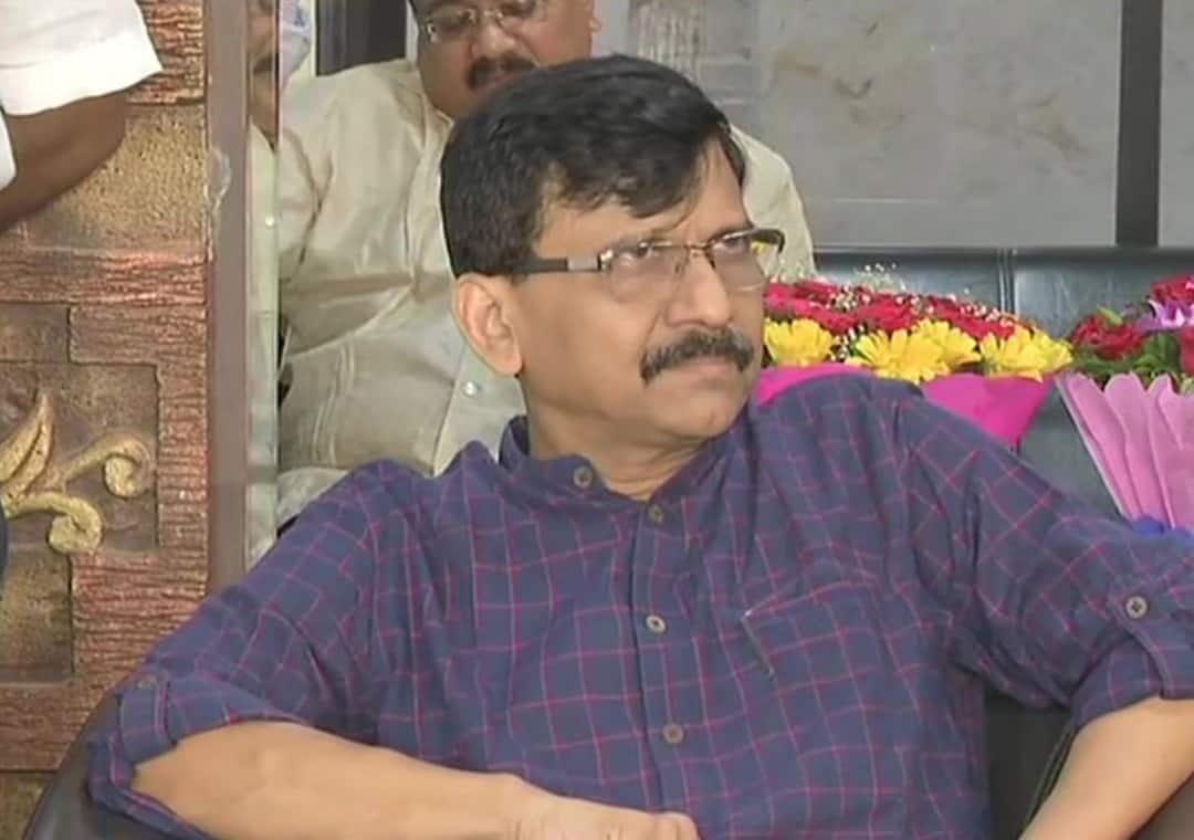 Shiv Sena leader Sanjay Raut's tweet increased political upheaval संजय राउत ने ट्वीट में ‘नये मौसम’ का किया जिक्र, सियासी गलियों में हलचल तेज