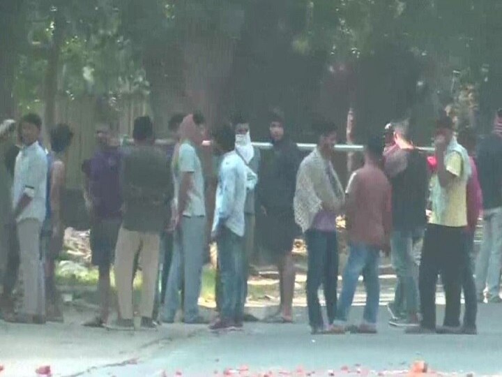 Varanasi- Clashes Broke Out Between Two Groups Of Students In Banaras Hindu University