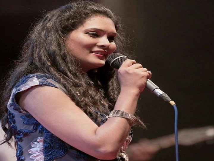 Marathi playback singer Geeta Mali died in an road accident मराठी प्लेबैक सिंगर गीता माली की सड़क हादसे में मौत, पति विजय माली भी घायल