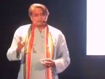 सोशल मीडिया पर शशि थरूर ने कुछ कहा ऐसा जिससे होने लगी चर्चा