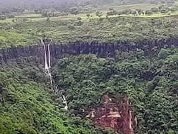 पातालकोट के लोग आज भी पानी को शुद्ध करने के लिए अपनाते हैं प्राकृतिक तरीके