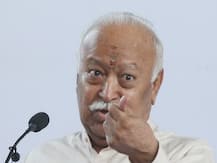 BJP-शिवसेना के झगड़े पर भागवत ने तोड़ी चुप्पी, कहा- आपस में लड़ने से नुकसान, स्वार्थ नहीं छोड़ते लोग