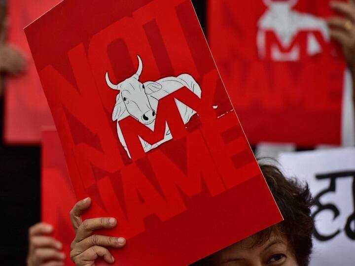 मॉब लिंचिंग: पश्चिम बंगाल में गाय चोरी के शक में भीड़ ने दो लोगों को पीट-पीटकर मार डाला