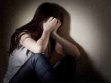 2000 रुपए देने से मना किया तो लड़के ने गर्लफ्रेंड के चेहरे पर छिड़का सेनिटाइजर, फिर लगा दी आग