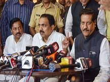 एनसीपी, कांग्रेस और शिवसेना की बैठक के बाद पृथ्वीराज चव्हाण ने कहा- बातचीत कल भी जारी रहेगी