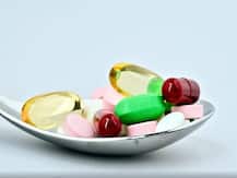 खाने के बजाय लेते हैं डायट पिल्स, हो सकती है ये गंभीर समस्याएं