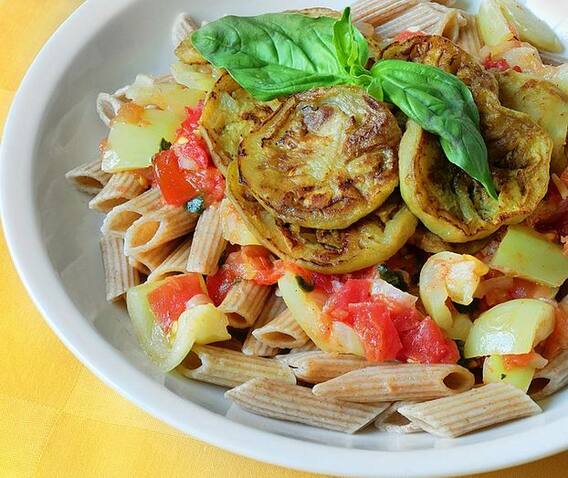 आप अपनी जीवनशैली को बनाना चाहते हैं बेहतर और स्वस्थ, तो डाइट में करें ये 5 बदलाव