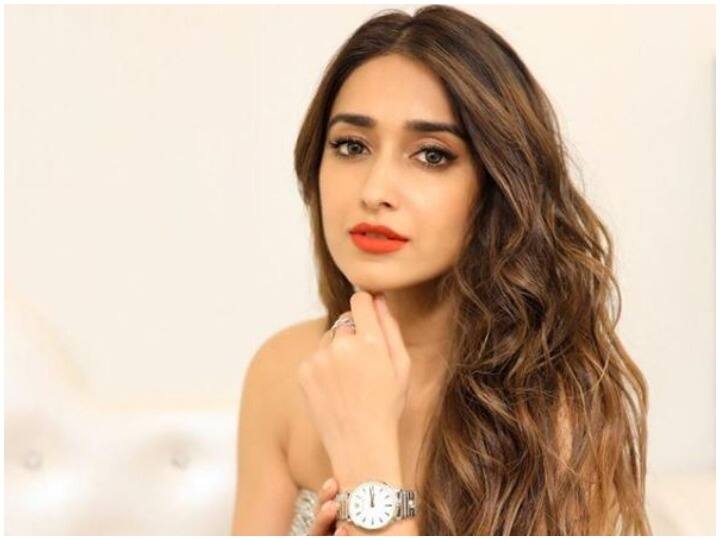 Ileana D Cruz On Battling Body Dymorphia reveals she Even Had Suicidal Thoughts इलियाना डिक्रूज ने किया खुलासा- 'शरीर से इतना परेशान हो गई थी कि सुसाइड करना चाहती थी'