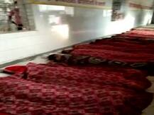 मध्य प्रदेश : नसबंदी ऑपरेशन के बाद महिलाओं को फर्श पर लिटाया