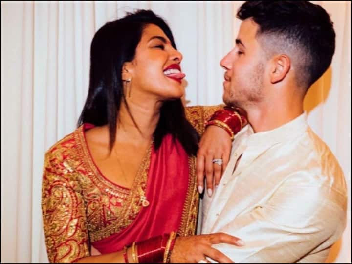 शादी की पहली सालगिरह से पहले प्रियंका चोपड़ा ने निक को दिया ये GIFT, शेयर की वीडियो Priyanka chopra gift a dog to husband nick jonas शादी की पहली सालगिरह से पहले प्रियंका चोपड़ा ने निक को दिया ये GIFT, शेयर की वीडियो