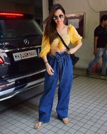 IN PICS: क्रॉप टॉप में एब्स दिखाती नजर आईं श्रद्धा कपूर, सामने आईं ये खूबसूरत तस्वीरें