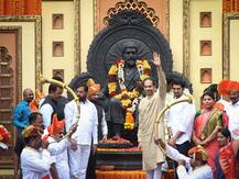 उद्धव ठाकरे कल लेंगे महाराष्ट्र के नए मुख्यमंत्री के तौर पर शपथ, पढ़ें ऐसी ही दिनभर की बड़ी खबरें