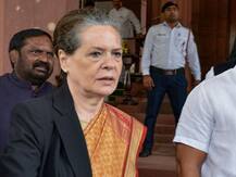 उद्धव ठाकरे के शपथ ग्रहण समारोह में नहीं जाएंगी सोनिया गांधी, कहा-तबीयत खराब होने की वजह से लिया निर्णय