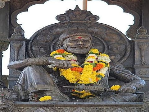 छत्रपति शिवाजी के नाम से औरंगजेब के छूटते थे पसीने, जानें छत्रपति शिवाजी से जुड़ी खास बातें छत्रपति शिवाजी के नाम से औरंगजेब के छूटते थे पसीने, जानें छत्रपति शिवाजी से जुड़ी खास बातें