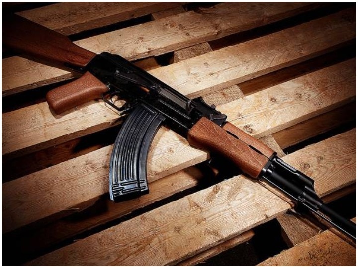 Central government is bringing illegal arms amendment act अब अवैध हथियार रखने और चलाने वालों की खैर नहीं, केंद्र सरकार ने की ये तैयारी
