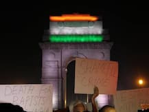 दिल्ली के गुलाबी बाग में फ्लैट से मिली महिला की लाश, रेप के बाद हत्या करने का शक