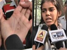 हैदराबाद गैंगरेप: दिल्ली में धरना दे रही लड़की का आरोप- थाने में पुलिस ने चुभाए नाखून, प्रदर्शन न करने की शर्त पर छोड़ा