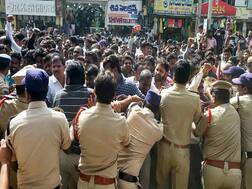 हैदराबाद: डॉक्टर गैंगरेप मामले में जागी पुलिस, लापरवाही के आरोप में 3 पुलिसकर्मी सस्पेंड