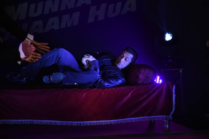 'दबंग 3' में इस बार गाने के बोल बदल दिए गए हैं. (Photo Credit: Manav Manglani)