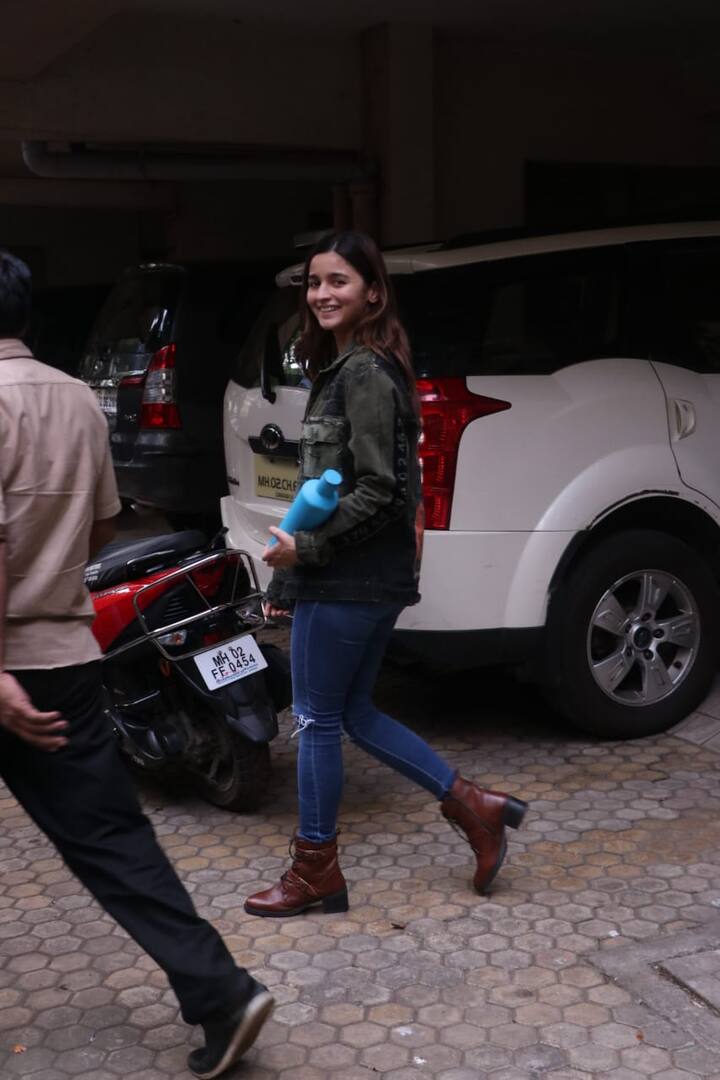 यही नहीं फिल्म में अक्किनेनी नागार्जुन और मॉनी रॉय जैसे सितारे भी नज़र आएंगे. (तस्वीर: मानव मंगलानी)