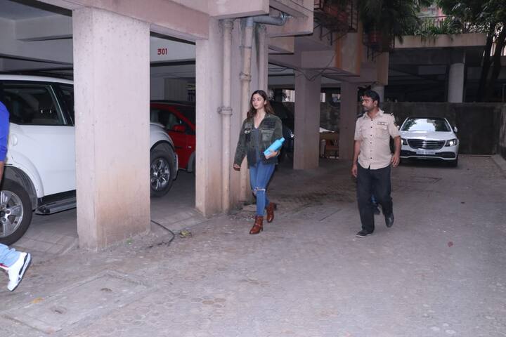 इसके अलावा आलिया तेलुगू फिल्म आरआरआर में राम चरण, जूनियर एलटीआर और अजय देवगन के साथ भी नज़र आएंगी. (तस्वीर: मानव मंगलानी)