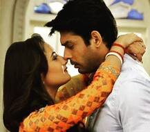 Bigg Boss 13: सिद्धार्थ शुक्ला के साथ किसिंग सीन को याद करते हुए जब रो पड़ी रश्मि देसाई