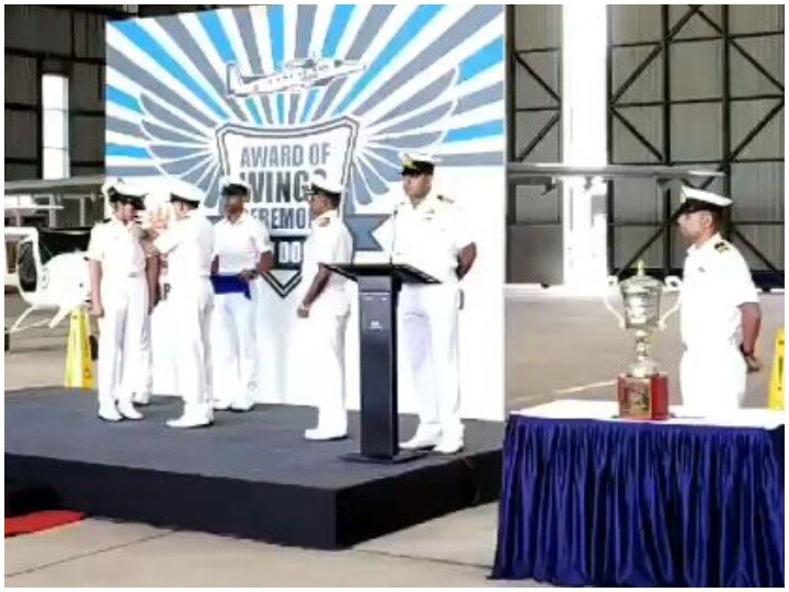 Indian Navy's First Woman Pilot Sub Lt Shivangi gets her 'wings' in Southern Naval Command महिला सम्मान के लिए आज ऐतिहासिक दिन, सब-लेफ्टिनेंट शिवांगी सिंह बनीं इंडियन नेवी की पहली महिला पायलट