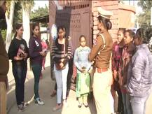 लुधियाना पुलिस की अनोखी पहल, अब 10 बजे के बाद ट्रैवलिंग के लिए महिलाएं मंगा सकेंगी पुलिस की गाड़ी