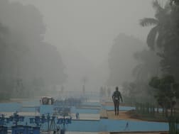 सर्दी के तेवर से लोगों की छूटी कंपकंपी, पारा लुढ़का