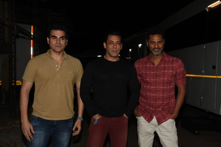 खाब बात यह कि इस फिल्म के प्रमोशन के लिए प्रोड्यूसर से लेकर डायरेक्टर तक ने कपिल शर्मा के शो में हिस्सा लिया.