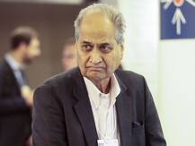 राहुल बजाज ने लिया फैसला-बजाज फाइनेंस के चेयरमैन पद से हटेंगे, कंपनी के शेयर गिरे