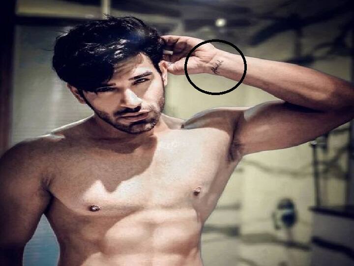 Bigg Boss 13: पारस छाबड़ा ने गर्लफ्रेंड पर लगाए ये गंभीर आरोप Bigg Boss 13: Paras Chhabra says, Got a tattoo of Akankshas name because she forced me Bigg Boss 13: पारस छाबड़ा ने गर्लफ्रेंड पर लगाए ये गंभीर आरोप