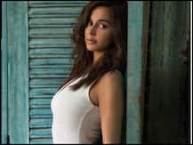 शिबानी दांडेकर के साथ दिन दहाड़े सड़क पर हुआ कुछ ऐसा, कहा- अब मुंबई में लगता है डर!