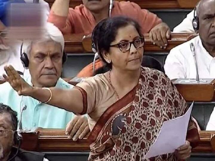 लोकसभा में बोलीं निर्मला- ‘मैं ज्यादा प्याज़ नहीं खाती’ तो पीछे से कोई बोला- ज्यादा खाने से ‘कैंसर’ होता है I Dont Eat a Lot of Onion: Nirmala Sitharamans Unusual Admission Amid Debate Over Price Rise लोकसभा में बोलीं निर्मला- ‘मैं ज्यादा प्याज़ नहीं खाती’ तो पीछे से कोई बोला- ज्यादा खाने से ‘कैंसर’ होता है