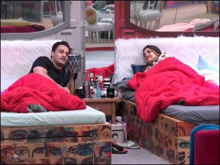 Bigg Boss 13, Himnashi khurrana and asim riaz romantc talks हिमांशी से एक बार फिर अपने प्यार का इज़हार करते दिखे आसिम, दोनों मे हुई रोमांटिक बातें