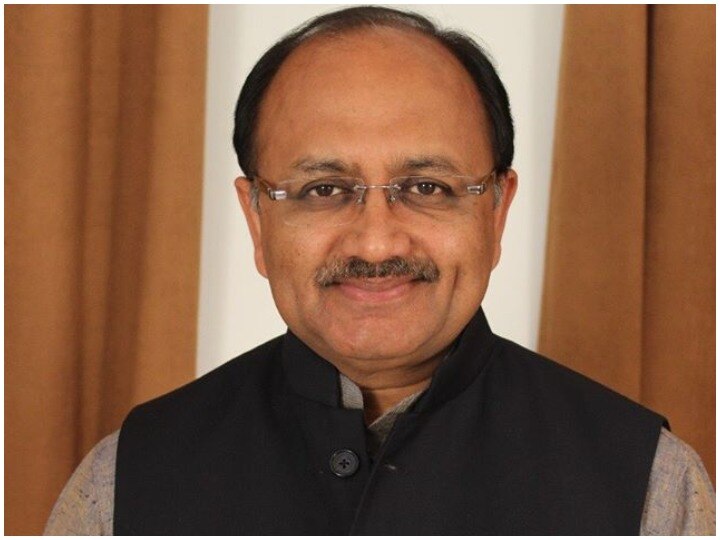 योगी के मंत्री सिद्धार्थ नाथ सिंह का तंज- 'प्रियंका गांधी ट्विटर की रानी हैं' UP Minister sidharth nath singh on priyanka gandhi Vadra योगी के मंत्री सिद्धार्थ नाथ सिंह का तंज- 'प्रियंका गांधी ट्विटर की रानी हैं'