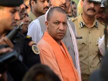 उन्नाव रेप पीड़िता के परिजनों को योगी सरकार देगी 25 लाख रुपये का मुआवजा, फास्ट ट्रैक कोर्ट में होगी सुनवाई