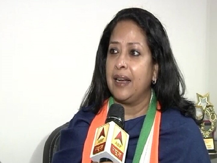 Sharmistha Mukherjee attacks Yogi government in Unnao case कांग्रेस नेता शर्मिष्ठा मुखर्जी का योगी सरकार पर हमला, कहा- उन्नाव मामले में पुलिस ने कमजोर चार्जशीट बनाई