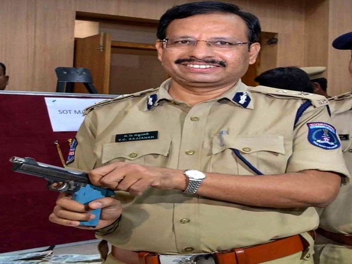 Know about Police Commissioner vc sajjanar हैदराबाद: एनकाउंटर पर सवालों के बीच लोगों की नजरों में असली सिंघम बने वीसी सज्जनार